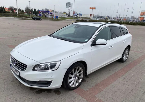 volvo v60 brzesko Volvo V60 cena 47500 przebieg: 208762, rok produkcji 2014 z Brzesko